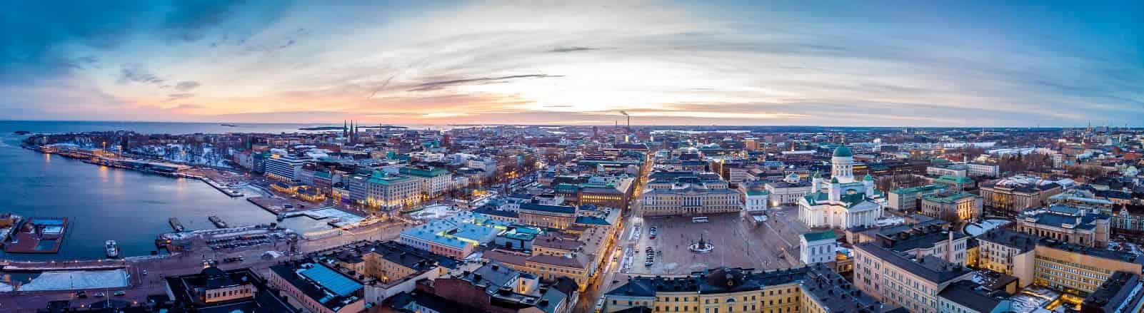 Kuvassa ilmakuva Helsingistä, joka kuvastaa Helsingin vuokra-asuntoja.